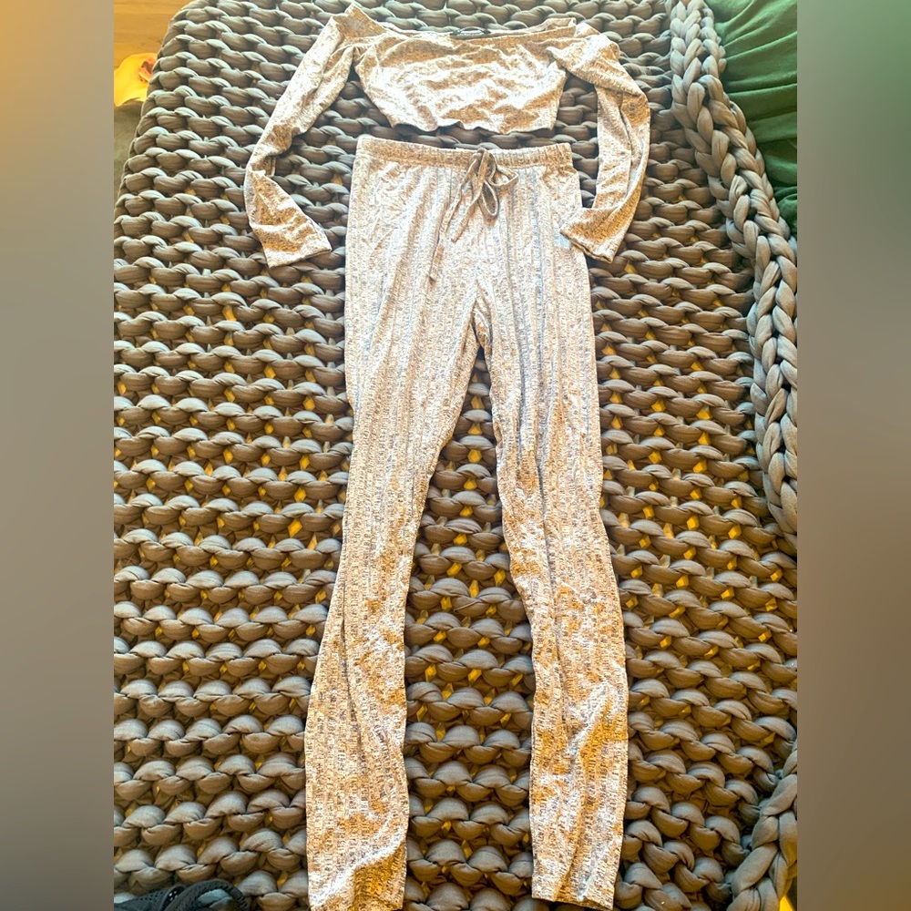 Never worn heather grey lounge set
